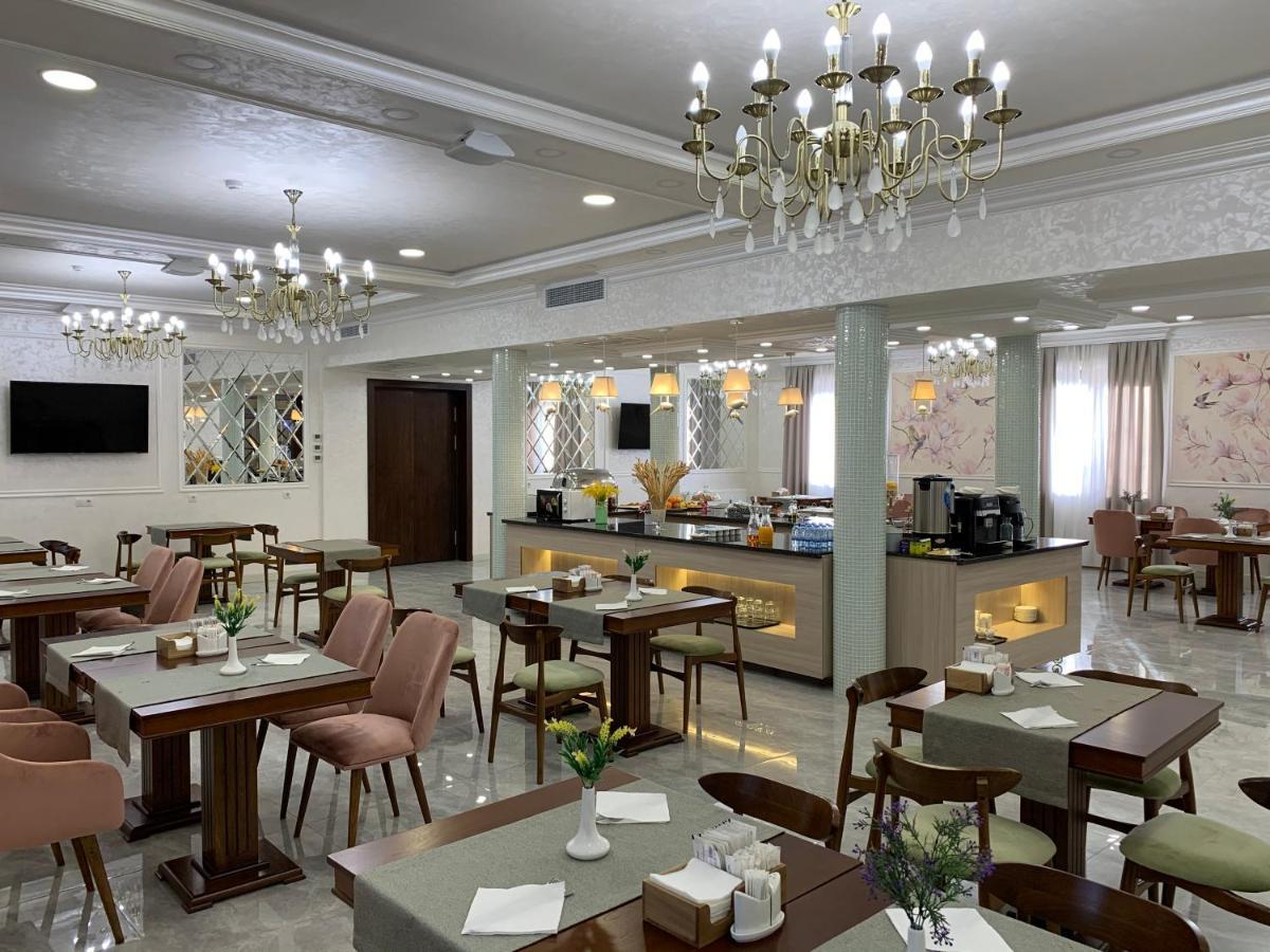 Navruz Hotel Tasken Kültér fotó