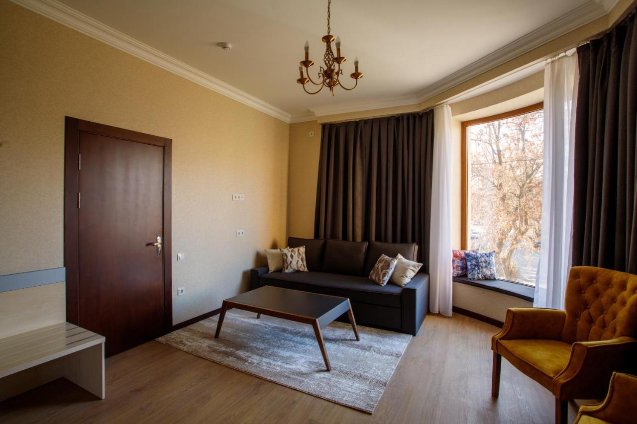 Navruz Hotel Tasken Kültér fotó