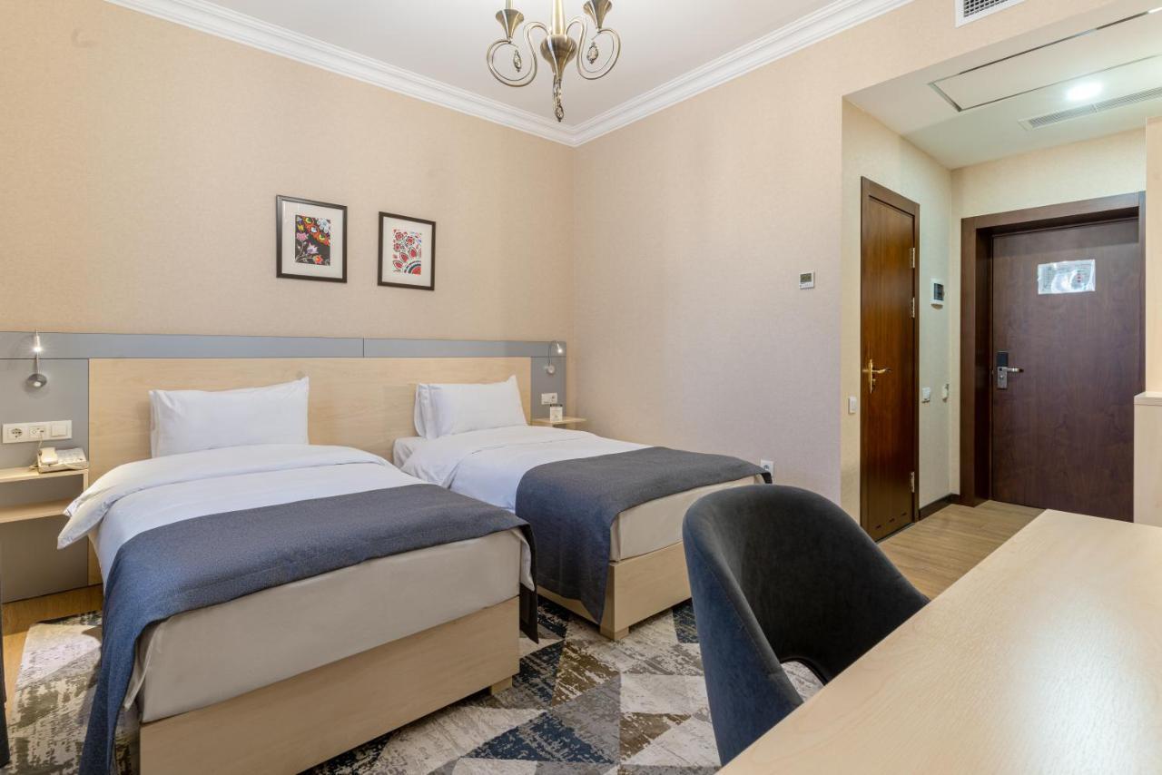 Navruz Hotel Tasken Kültér fotó