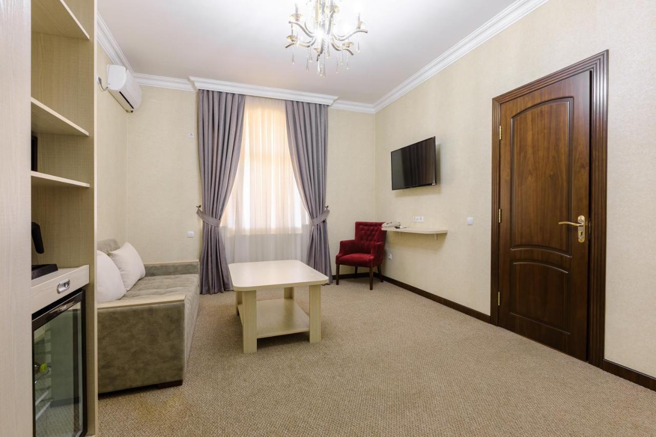 Navruz Hotel Tasken Kültér fotó