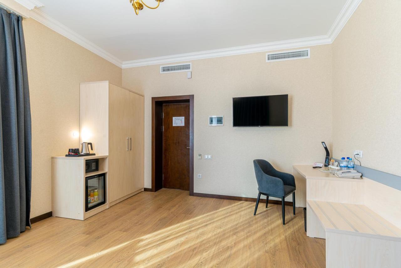 Navruz Hotel Tasken Kültér fotó