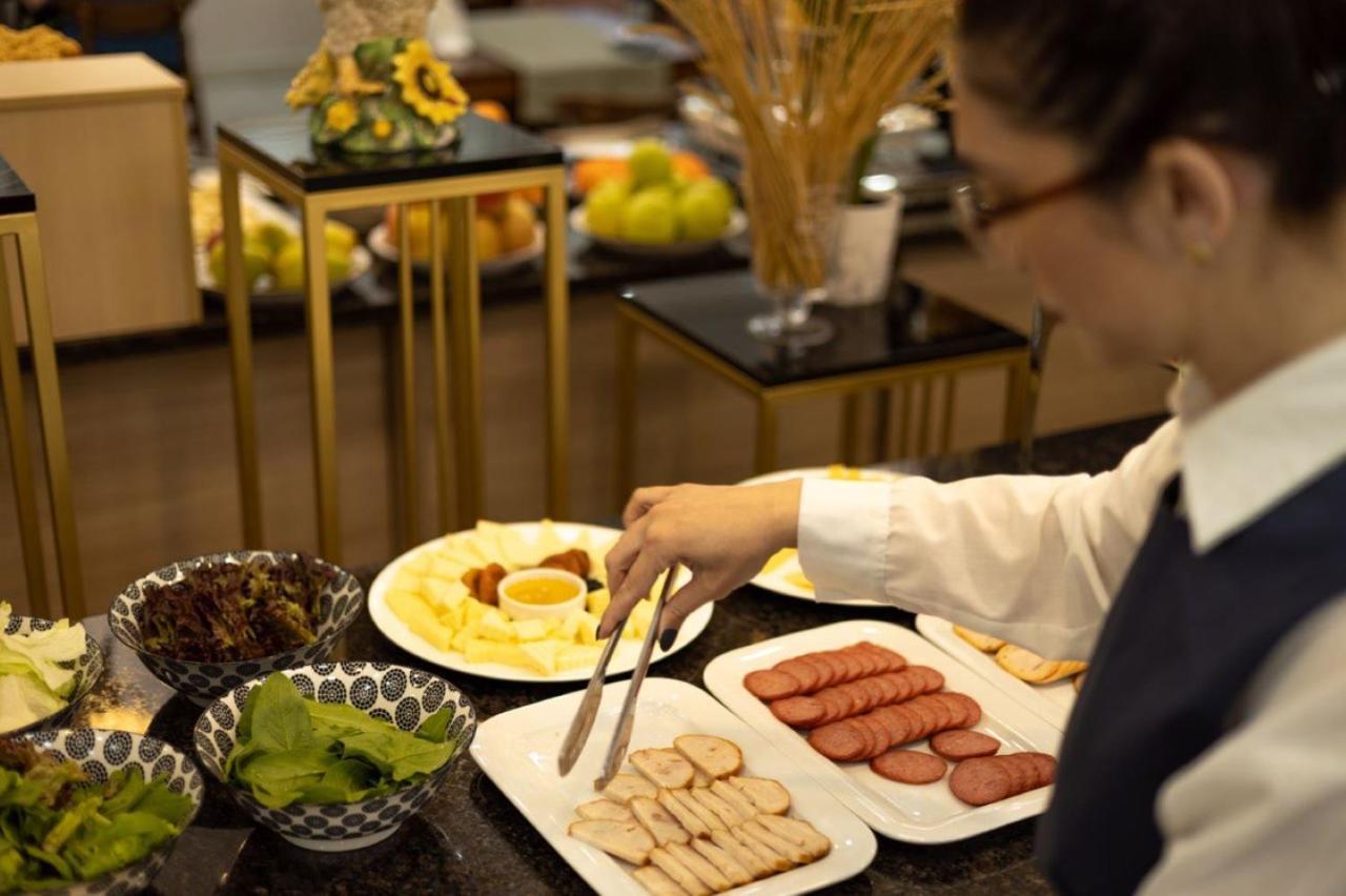 Navruz Hotel Tasken Kültér fotó