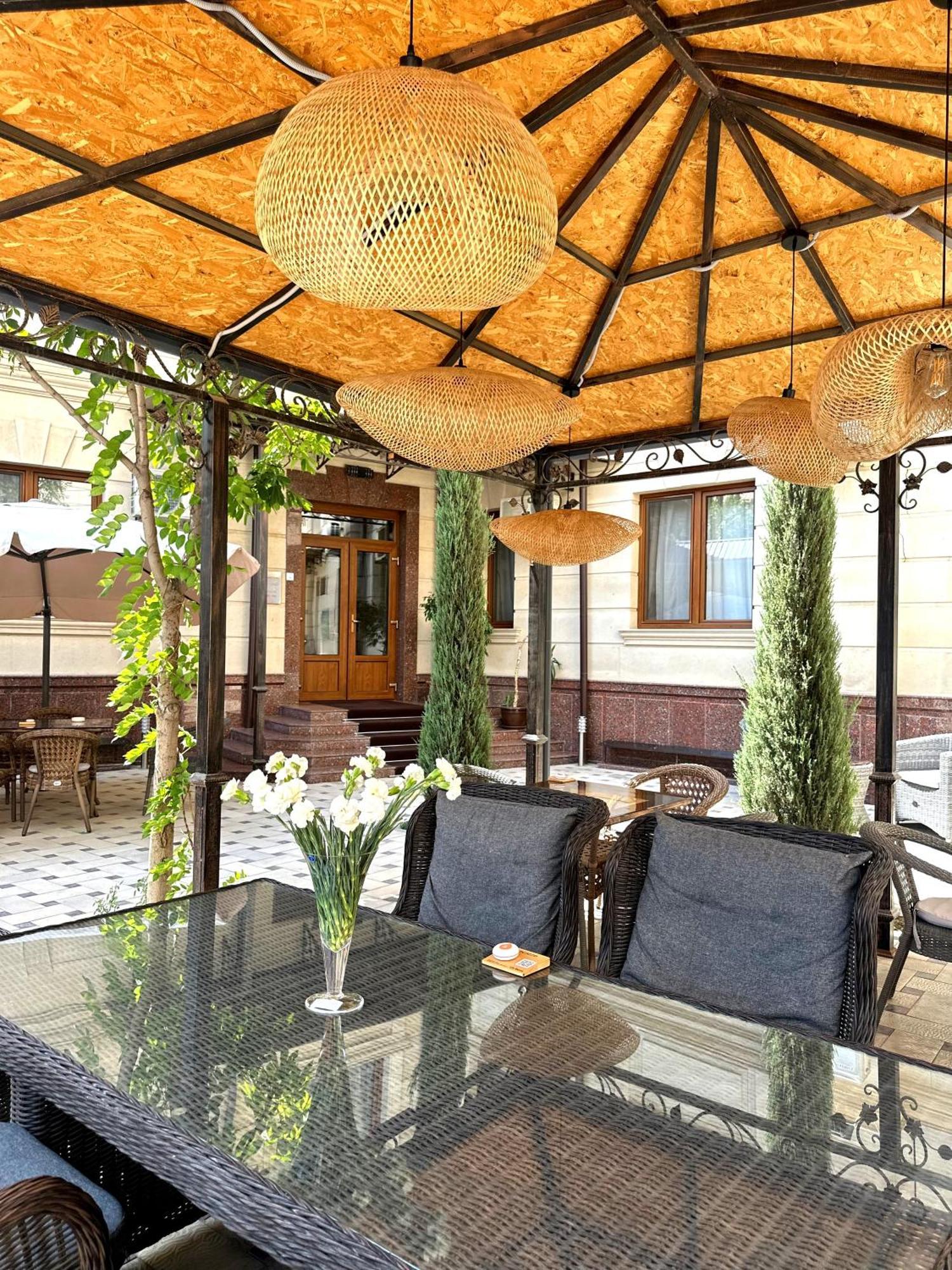 Navruz Hotel Tasken Kültér fotó