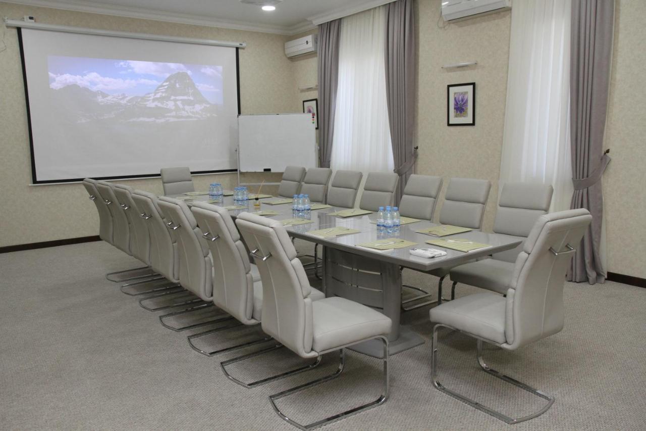 Navruz Hotel Tasken Kültér fotó